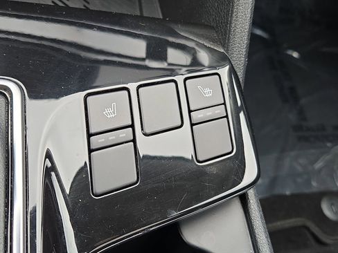 Used 2023 Kia Sportage EX image 31