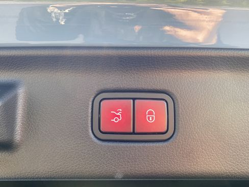 Used 2023 Mercedes-Benz S 580 4MATIC Sedan image 56