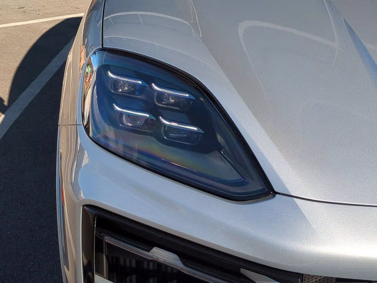 Certified 2026 Porsche Cayenne AWD/4WD image 13