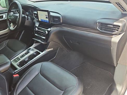 Used 2021 Ford Explorer Limited w/ Equipment Group 301A image 22