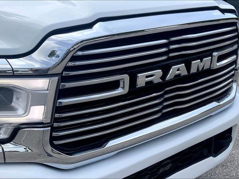 Used 2024 RAM 2500 Laramie AWD/4WD image 30