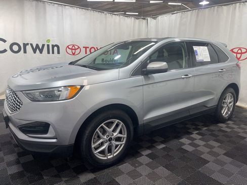 Used 2024 Ford Edge SEL image 3