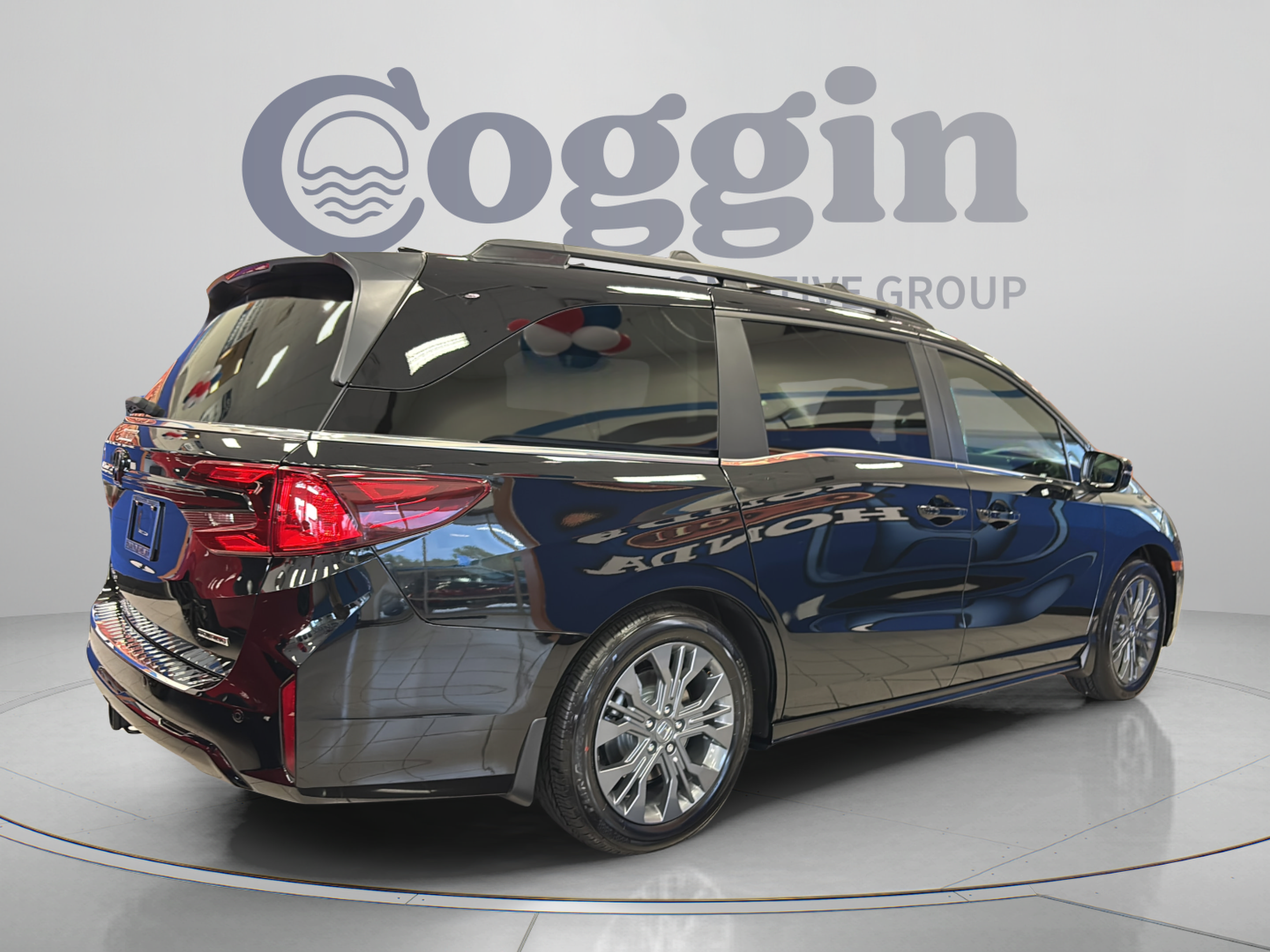 New 2026 Honda Odyssey Touring image 5