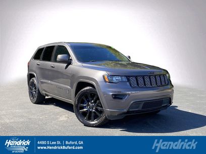 Used 2017 Jeep Grand Cherokee Altitude