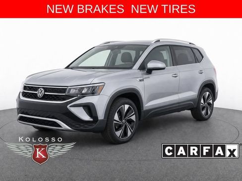 Used 2023 Volkswagen Taos SE AWD/4WD image 1