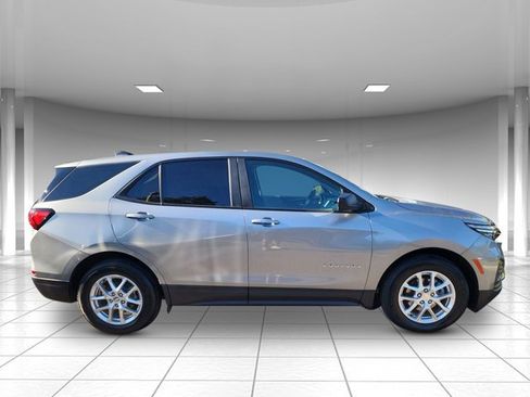 Used 2023 Chevrolet Equinox LS w/ LS Convenience Package image 27