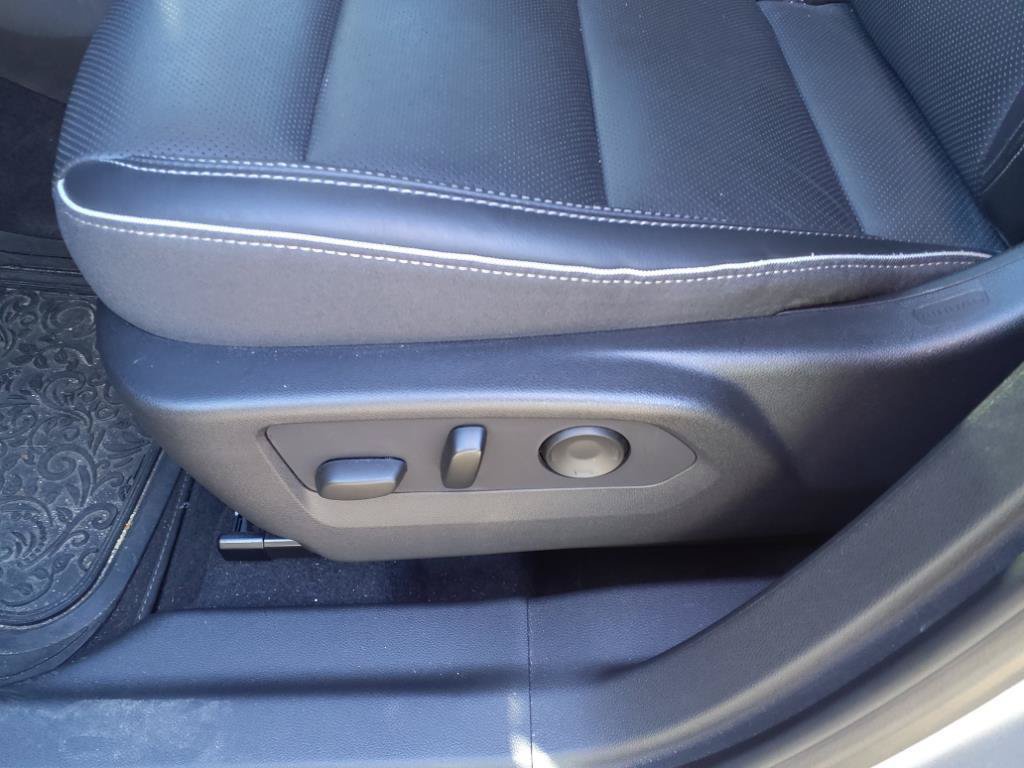 Used 2021 Buick Envision Essence FWD image 9