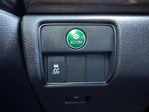 Used 2017 Honda Accord EX image 33