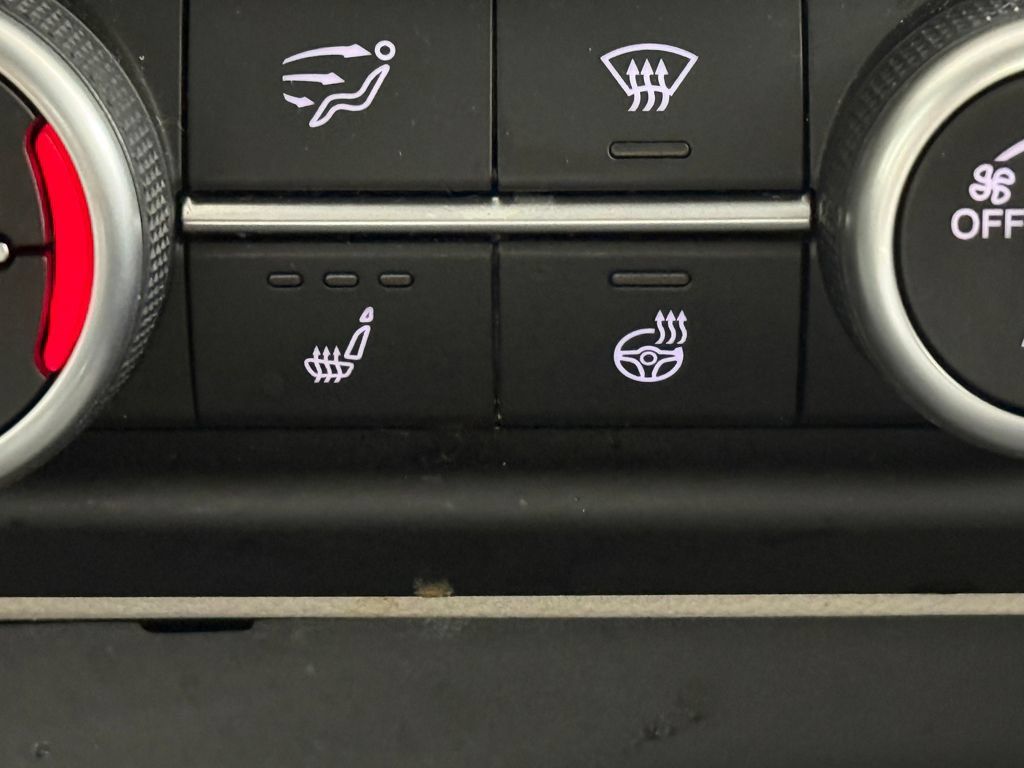 Used 2018 Alfa Romeo Giulia AWD image 43