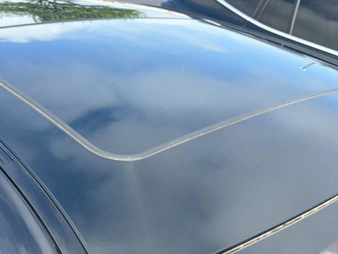 Used 2025 BMW 330i xDrive 330i xDrive w/ Premium Package image 9