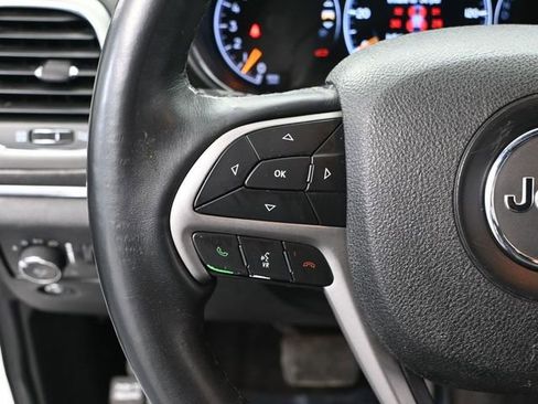 Used 2018 Jeep Grand Cherokee Limited w/ Trailer Tow Group IV image 27