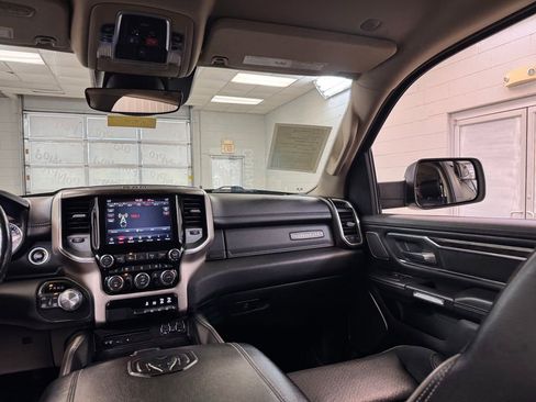 Used 2019 RAM 1500 Laramie AWD/4WD image 23