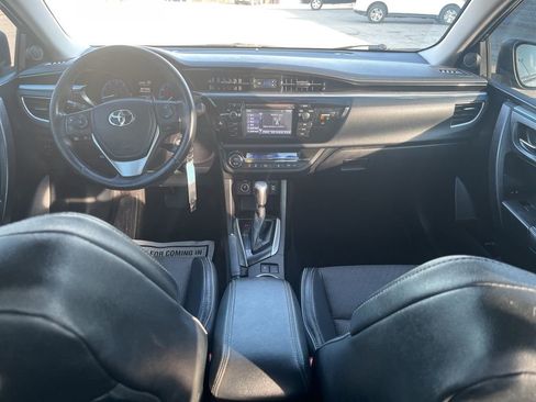 Used 2015 Toyota Corolla S image 31