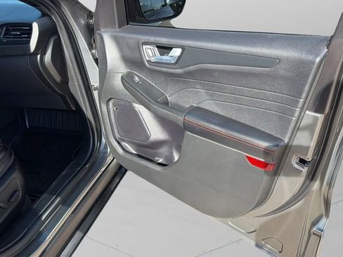 Certified 2023 Ford Escape ST-Line Select w/ Tech Pack #2 image 11