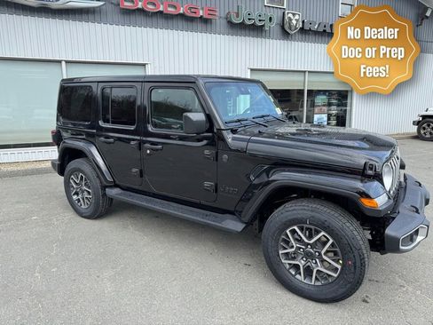 New 2025 Jeep Wrangler Unlimited Sahara w/ Technology Group AWD/4WD image 1