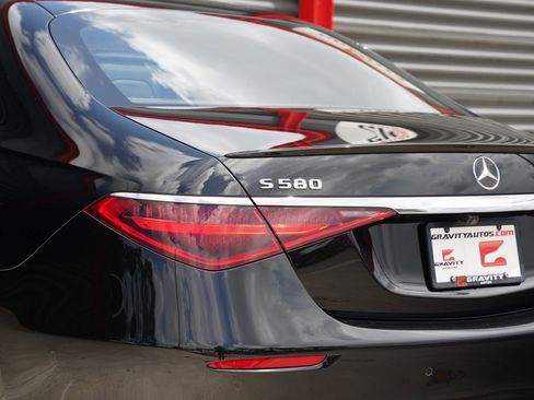 Used 2021 Mercedes-Benz S 580 4MATIC Sedan w/ Warmth & Comfort Package image 9
