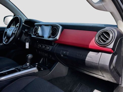 Used 2021 Toyota Tacoma SR5 RWD image 26
