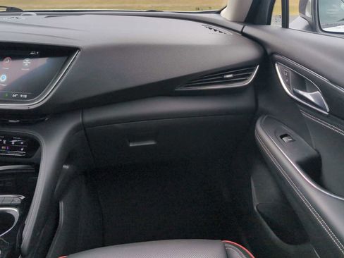 Used 2023 Buick Envision Essence w/ Sport Touring Package image 28