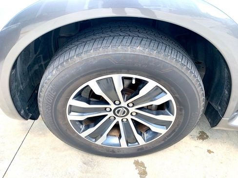 Used 2018 Nissan Armada SL w/ Moonroof Package RWD image 9