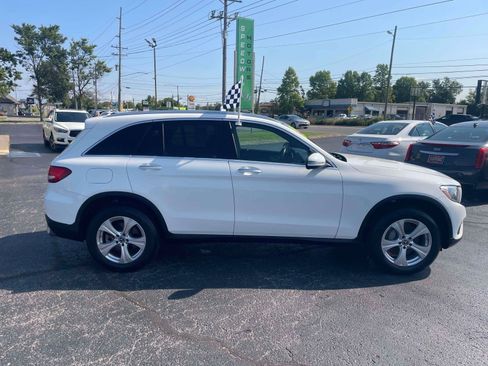 Used 2018 Mercedes-Benz GLC 300 4MATIC image 9