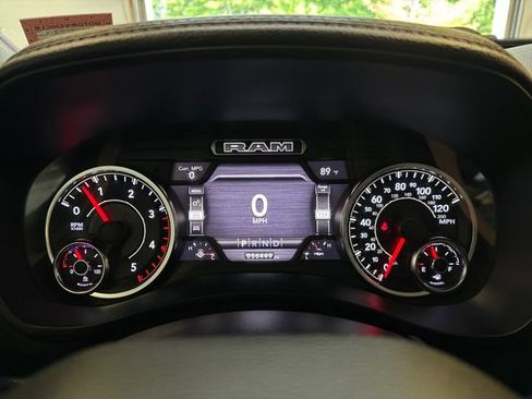 Used 2022 RAM 3500 Laramie AWD/4WD image 17