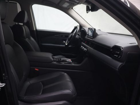 Used 2023 Honda Pilot EX-L image 9