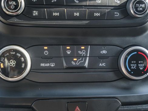 Certified 2023 Ford Transit 250 Low Roof w/ Exterior Upgrade Package image 28