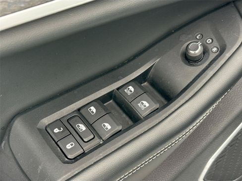 Used 2021 Jeep Grand Cherokee L Limited AWD/4WD image 29