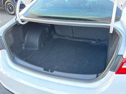 Used 2023 Chevrolet Malibu LT image 13