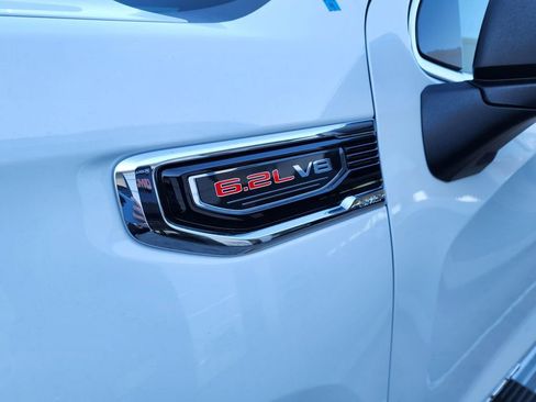 New 2026 GMC Sierra 1500 SLT w/ SLT Premium Plus Package image 11
