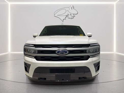 Used 2024 Ford Expedition Max XLT AWD/4WD image 9