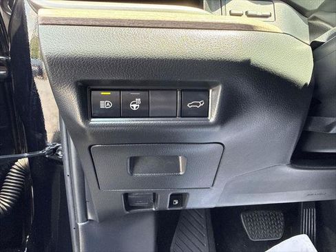 Certified 2024 Toyota Grand Highlander AWD image 12