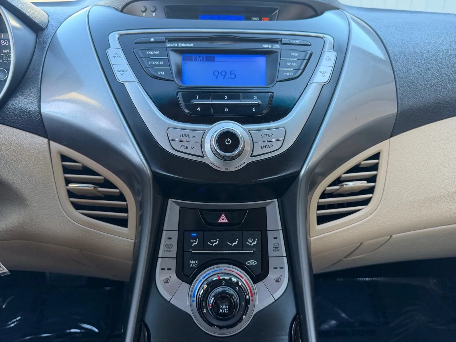 Used 2013 Hyundai Elantra GLS w/ Preferred Pkg FWD image 16