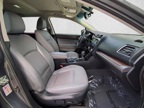 Used 2018 Subaru Outback 2.5i Limited w/ Popular Package #2 AWD/4WD image 25