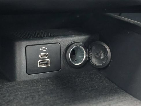 Used 2025 Ford Escape ST-Line AWD/4WD image 22