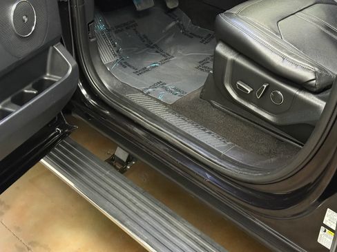 Used 2019 Ford Expedition Max Limited AWD/4WD image 17
