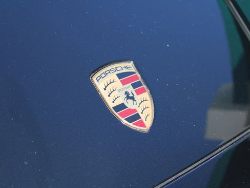 Certified 2025 Porsche Cayenne image 12