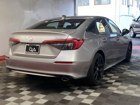 Used 2024 Honda Civic Sport image 6