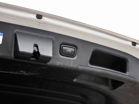 Used 2019 Hyundai Santa Fe SEL image 67