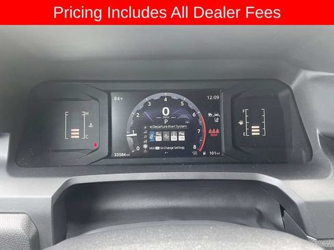 Used 2024 Toyota Tacoma SR5 AWD/4WD image 24