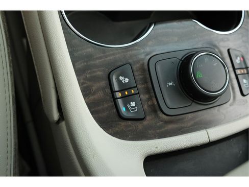 Used 2020 GMC Acadia Denali AWD/4WD image 8