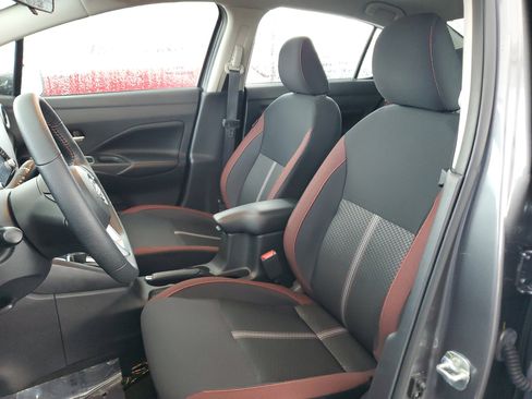 Certified 2023 Nissan Versa SR w/ Trunk Package image 11