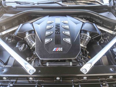 Certified 2025 BMW X5 M60i w/ Executive Package image 23