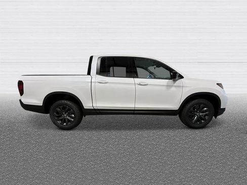 New 2026 Honda Ridgeline Sport image 8