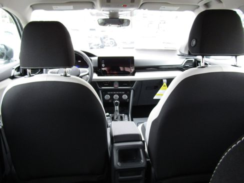 New 2026 Volkswagen Taos S image 10