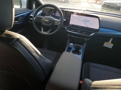 New 2026 Chevrolet Equinox EV LT image 11