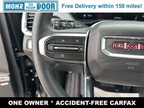 Used 2025 GMC Acadia Elevation image 17