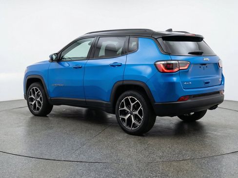 Used 2025 Jeep Compass Limited AWD/4WD image 6
