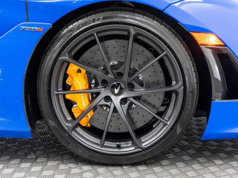 Used 2024 McLaren 750S Spider image 43