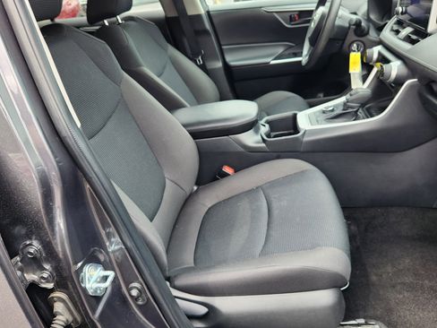 Certified 2025 Toyota RAV4 LE AWD/4WD image 30